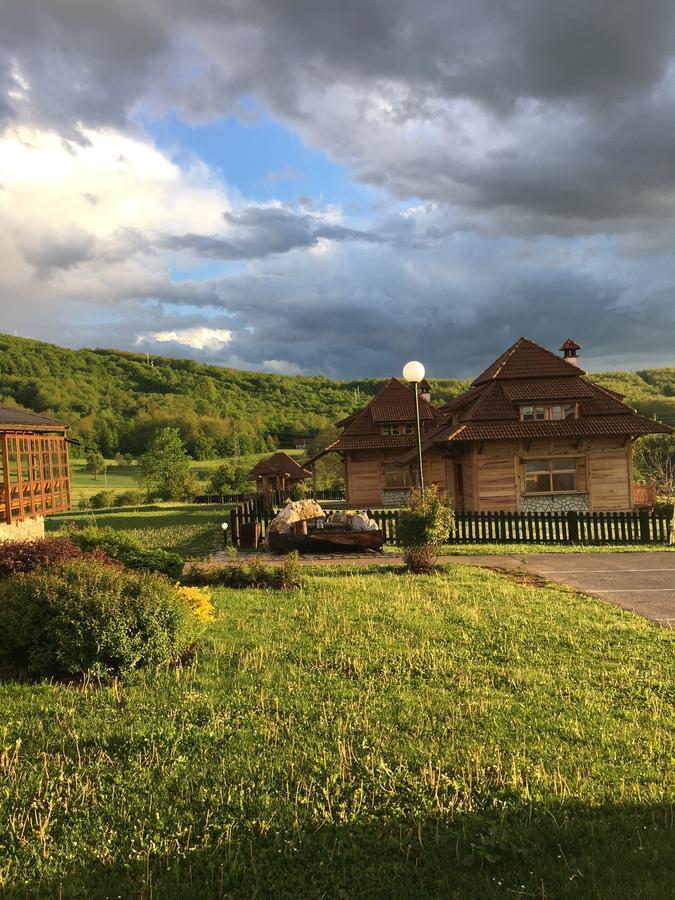 Villa Nacionalna Kuca Bajo Mackat Extérieur photo