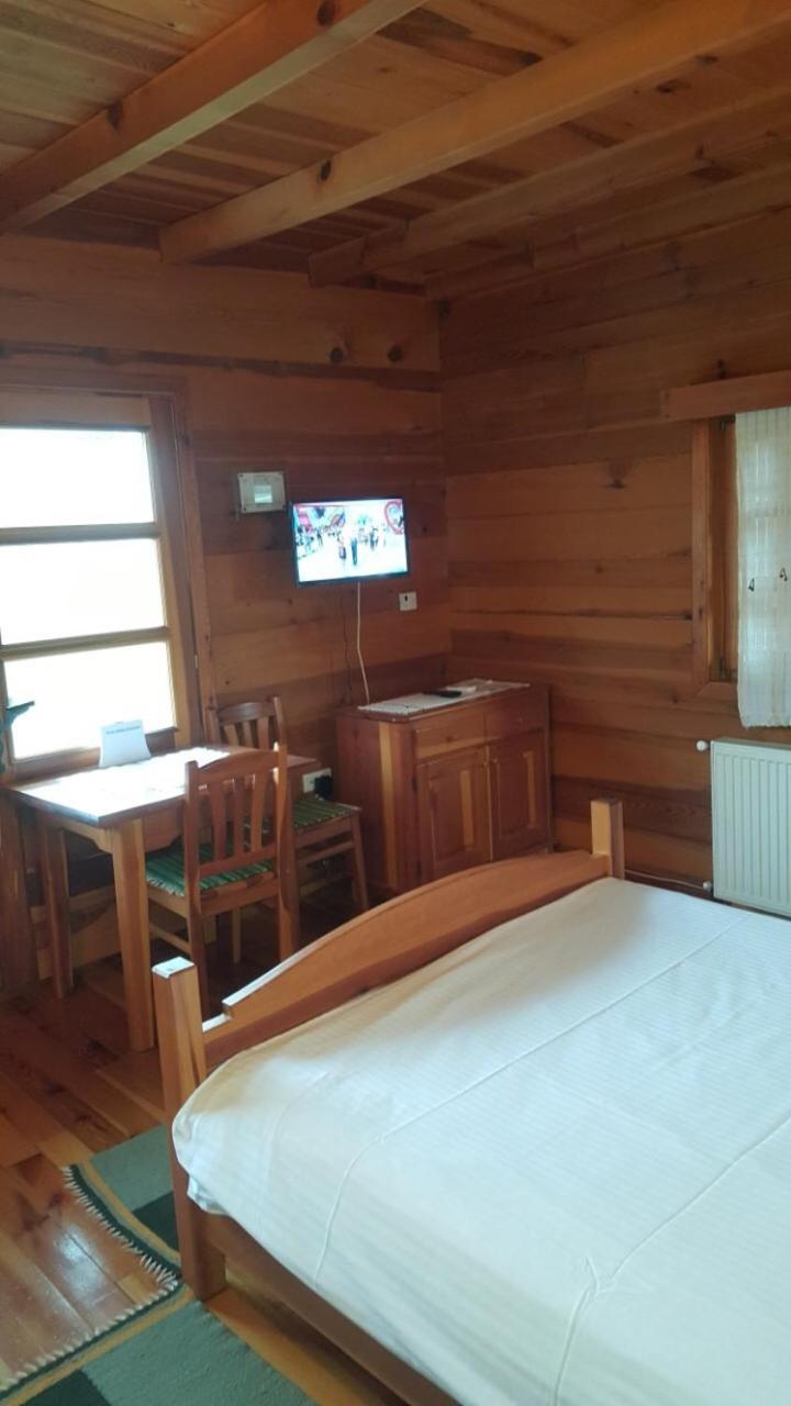Villa Nacionalna Kuca Bajo Mackat Extérieur photo