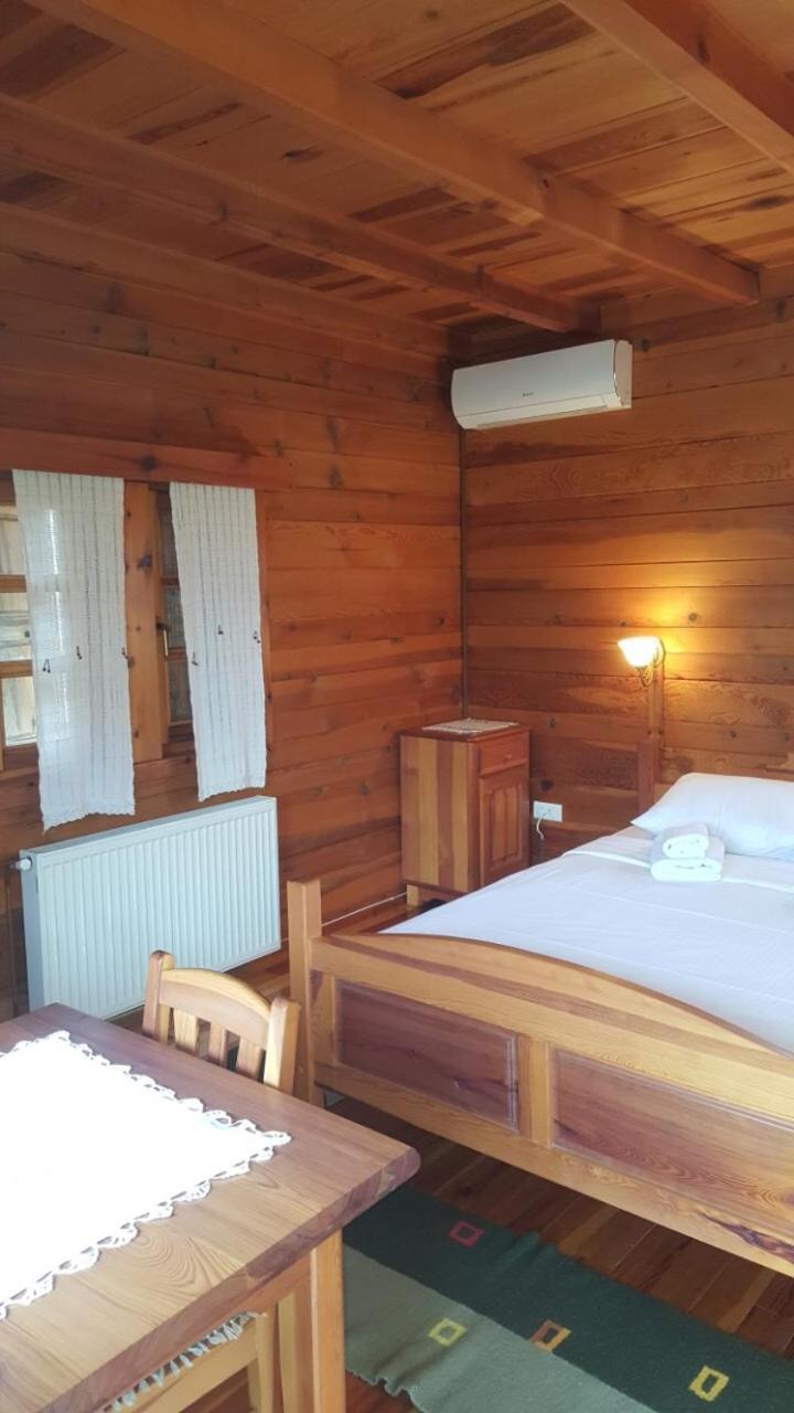 Villa Nacionalna Kuca Bajo Mackat Extérieur photo